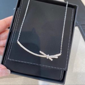 Diamond necklace 18K white gold